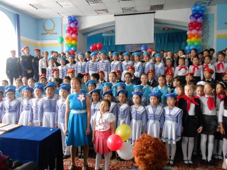 Участники республиканского фестиваля хорового искусства «Поют дети Тувы» отправили в небо свои мечты