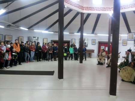 Выставка рисунков Нади Рушевой открылась в Улан-Удэ