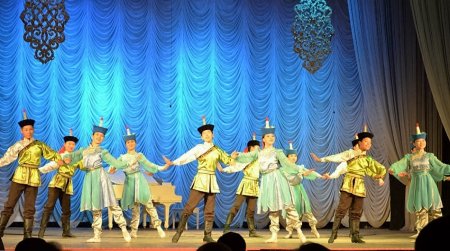 В Национальном театре состоялся творческий вечер композитора Чойганы Комбу-Самдан