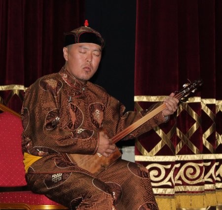 Нешуточные музыкальные баталии в Центре тувинской культуры 