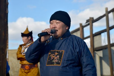 Центр развития традиционной тувинской культуры и ремесел провел национальные игры для жителей дачных обществ в Кызыле