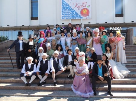 Коллектив Национального театра Тувы занял III место за участие в параде-шествии на День города Кызыла