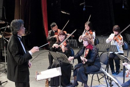 1 октября Симфонический оркестр Тувы приглашает пожилых людей на киноконцерт в Доме народного творчества
