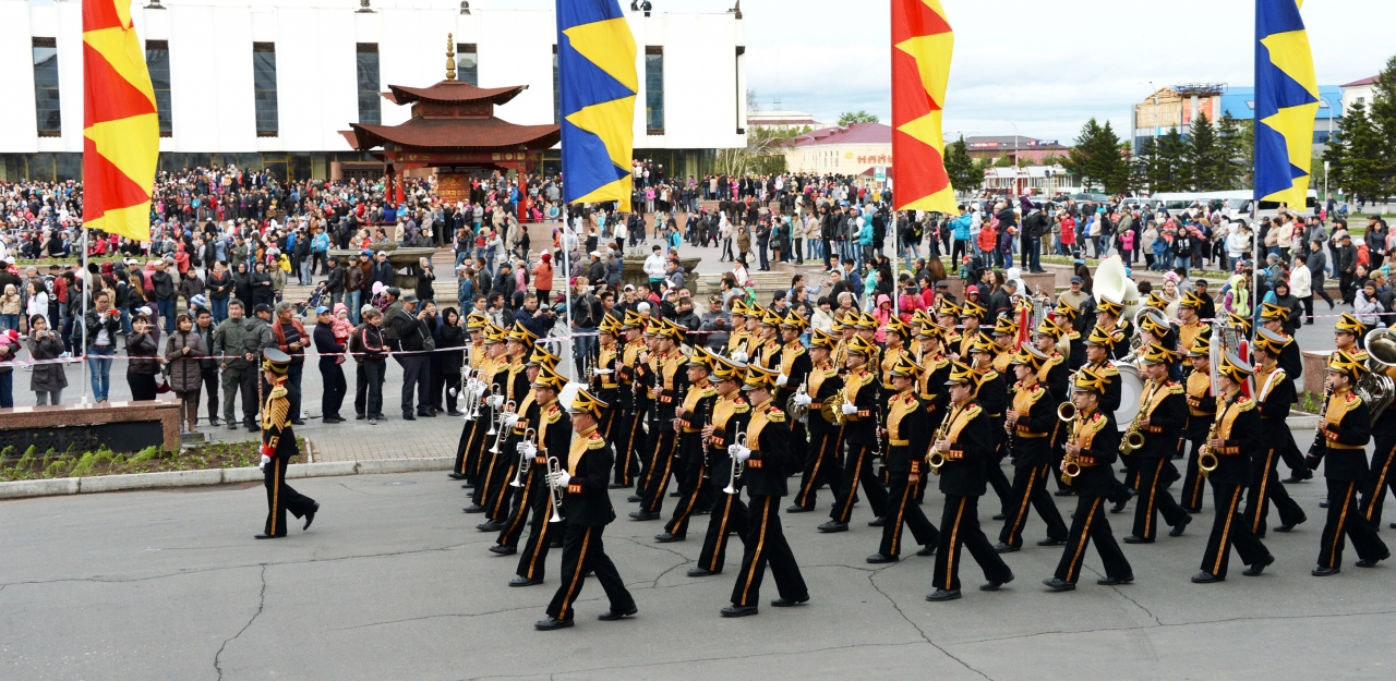 В столице Тувы состоялся марш-парад оркестров, наполненный высоким смыслом патриотизма и единения