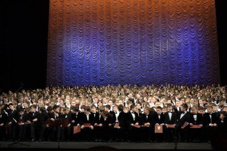 Десять учащихся из Тувы в составе Тысячного Детского хора России выступят на церемонии закрытия Олимпиады