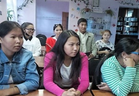 Национальная библиотека Тувы выступила информационным навигатором для первокурсников учебных учреждений Тувы