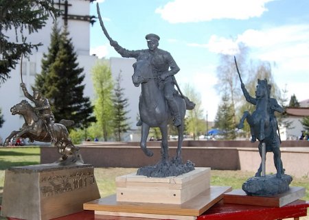 Благотворительный марафон на строительство памятника тувинским добровольцам собрал более 1,050 млн рублей
