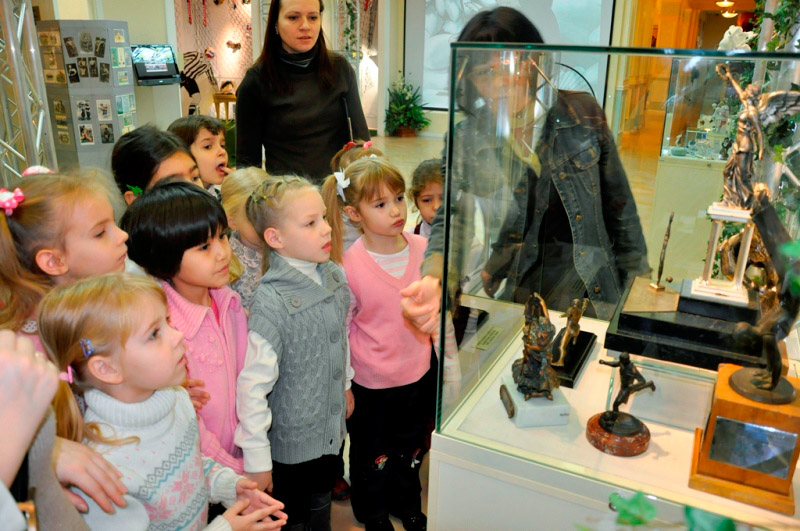 Детям разрешат бесплатно ходить в музеи с 2015 года