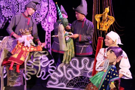 Тувинский государственный театр кукол закроет сезон на чабанских стоянках