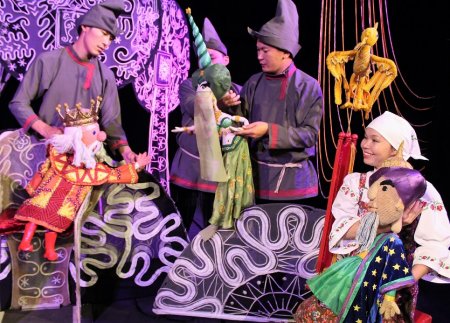 В Монголии с восторгом встретили русскоязычную постановку Тувинского театра кукол