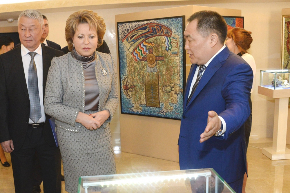 В рамках Дней субъекта Российской Федерации в Совете Федерации открылась выставка Республики Тыва.